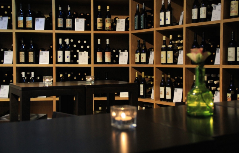 bar-TOURRETTE LEVENS-min_wine_vinorama_wine_bottle_cellar_red_wine_wines_storage_wine_rack-1077047